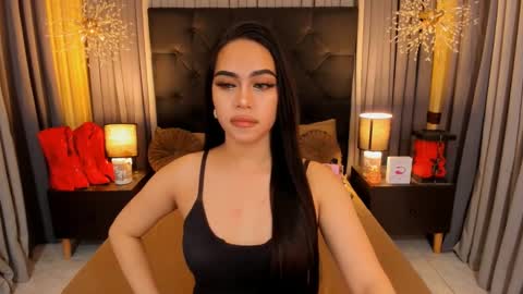 Snapshot of hennessygoddess69 chatting on January 14, 3:36 pm HENNESSY online show from January 14, 3:36 pm