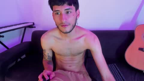 henrik_senn online show from November 12, 12:57 am