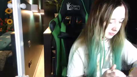 Hentaishiing online show from June 24, 5:09 pm