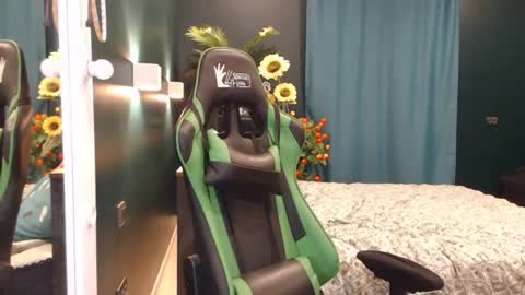 Hentaishiing online show from June 25, 4:23 pm
