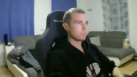 John Pearl online show from February 14, 8:00 pm