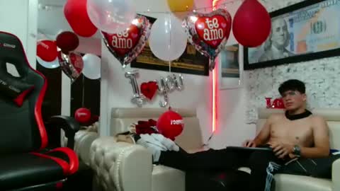 hercules_men online show from February 12, 5:15 am