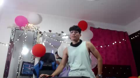 hercules_men online show from February 13, 8:27 am