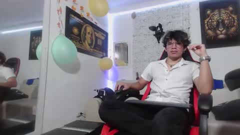 hercules_men online show from January 31, 8:22 pm