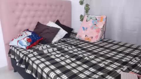 Alana online show from December 15, 1:02 am