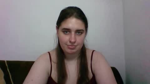 hess_luna_ online show from October 3, 11:07 am