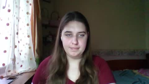 hess_luna_ online show from November 28, 10:44 am