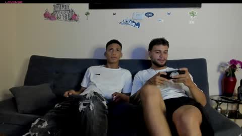 yeis online show from April 6, 9:05 pm