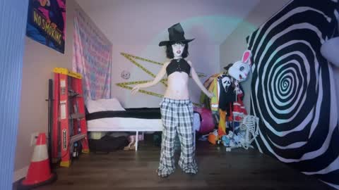 salem online show from September 25, 5:36 am