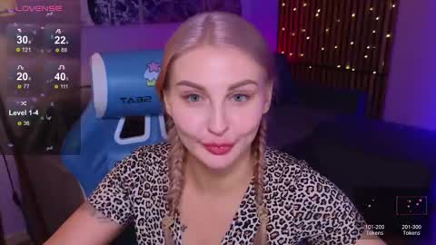 hey_cassie online show from November 17, 4:09 pm