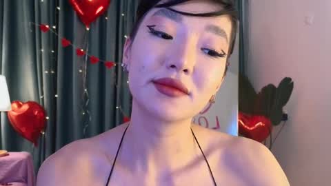Snapshot of hey_herbal chatting on February 11, 6:33 pm Audrey online show from February 11, 6:33 pm