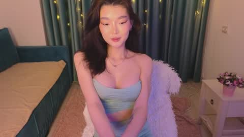 Snapshot of hey_herbal chatting on January 31, 3:22 pm Audrey online show from January 31, 3:22 pm