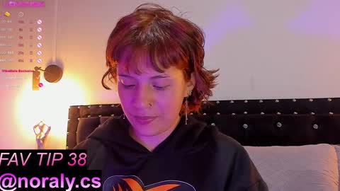Snapshot of hey_noraly chatting on September 12, 5:09 am Noraly online show from September 12, 5:09 am