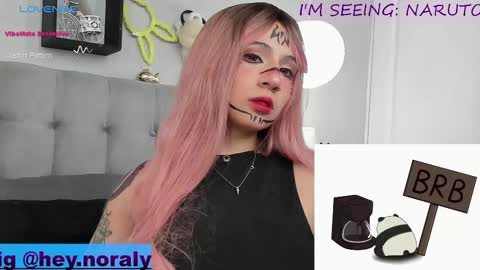 Snapshot of hey_noraly chatting on March 11, 10:40 am Noraly online show from March 11, 10:40 am