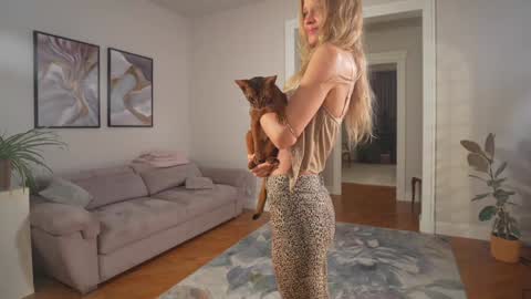 Alina online show from September 9, 5:35 pm