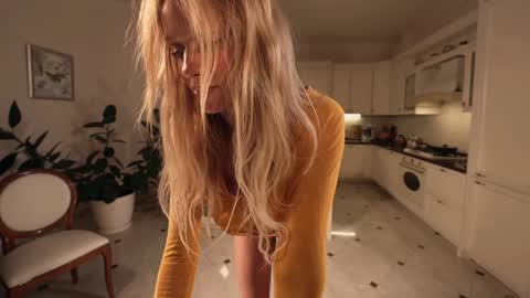 Alina online show from March 18, 7:09 pm