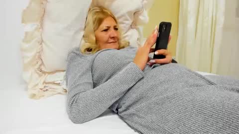 Heyheygrey online show from March 2, 1:04 am