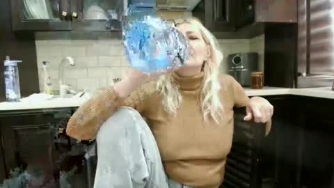 Heyheygrey online show from October 18, 11:25 am