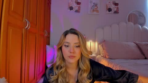 Martina Ricci Show schedule Monday to Friday 8am colombia time I work some weekends  online show from April 4, 7:43 pm