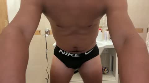 hhernan1 online show from January 22, 10:26 pm