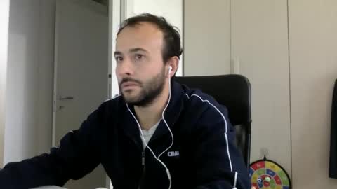 Snapshot of hhombre chatting on October 13, 9:11 am hhombre online show from October 13, 9:11 am