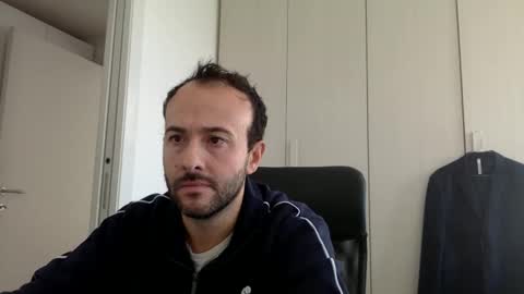 Snapshot of hhombre chatting on October 6, 7:15 am hhombre online show from October 6, 7:15 am