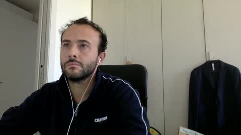 Snapshot of hhombre chatting on October 9, 2:55 pm hhombre online show from October 9, 2:55 pm