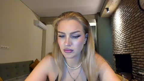Hi lina online show from June 30, 2:22 am