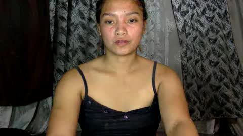 hi_there99 online show from February 8, 10:41 am