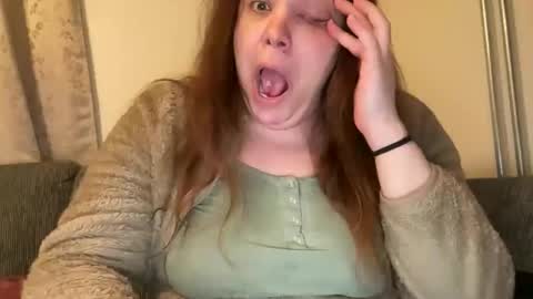 hichemlacoste333 online show from December 2, 10:08 pm