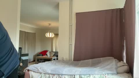 hichemlacoste333 online show from September 18, 1:04 pm