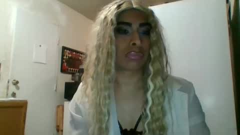 hihheelstranny online show from November 16, 9:11 am