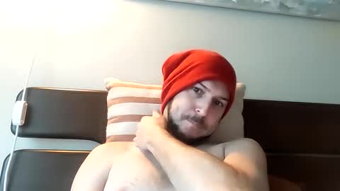 HiHiHi87 online show from December 6, 2:33 pm