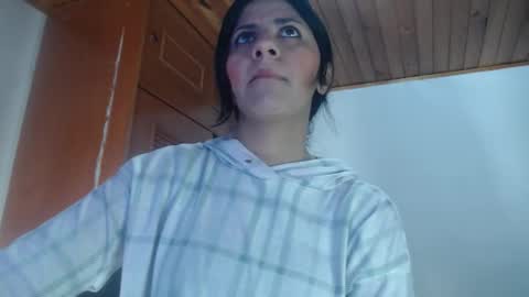 hilaril18 online show from October 8, 12:18 am