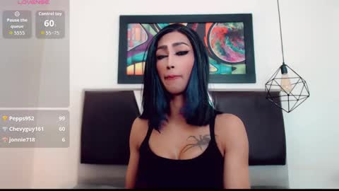 Hilary Avilan online show from January 17, 7:55 pm