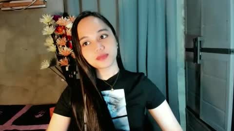 hilarymolly online show from February 5, 9:51 pm