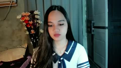 hilarymolly online show from March 23, 2:27 am