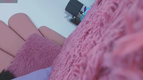 sarah online show from October 17, 9:46 am