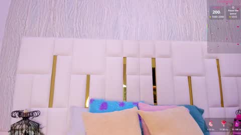 Hillary online show from February 4, 11:36 am