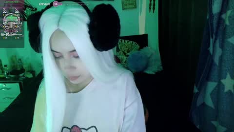 Inori Independent model online show from March 6, 9:47 am