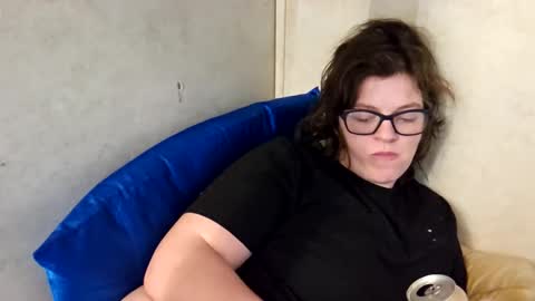 hippiesoul204 online show from January 25, 5:51 pm