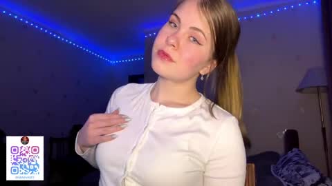 I am Amy ntmu Lets hit 10 Thumbs Up together online show from March 20, 4:12 pm