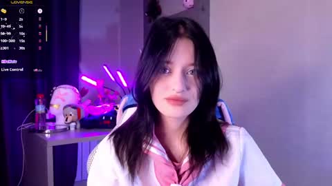 Ella online show from July 19, 3:20 am