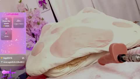   online show from October 9, 4:56 pm