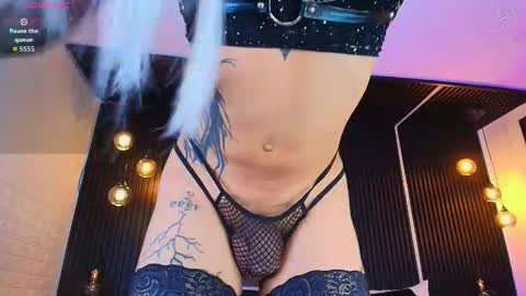 April online show from October 16, 8:51 pm