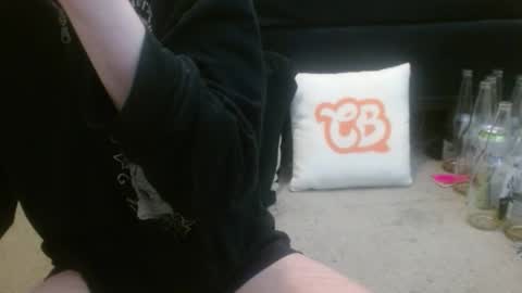 Holly Hawkes online show from March 29, 12:56 am