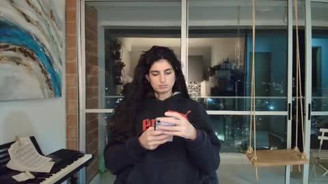 hollyshit_ online show from November 4, 12:45 am