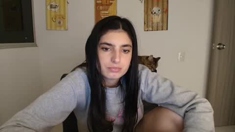 hollyshit_ online show from October 15, 1:42 am