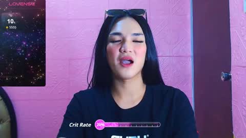 Snapshot of hollywoodbitch chatting on October 27, 2:00 am Isabella Marie online show from October 27, 2:00 am