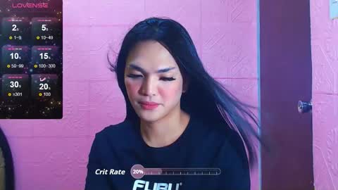 Snapshot of hollywoodbitch chatting on October 19, 12:15 am Isabella Marie online show from October 19, 12:15 am